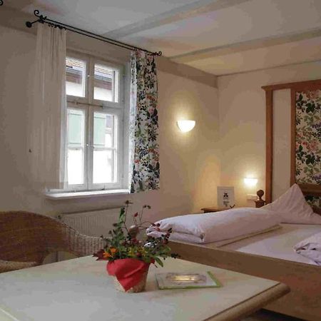 Hotel Weisses Ross Dinkelsbühl Exteriör bild